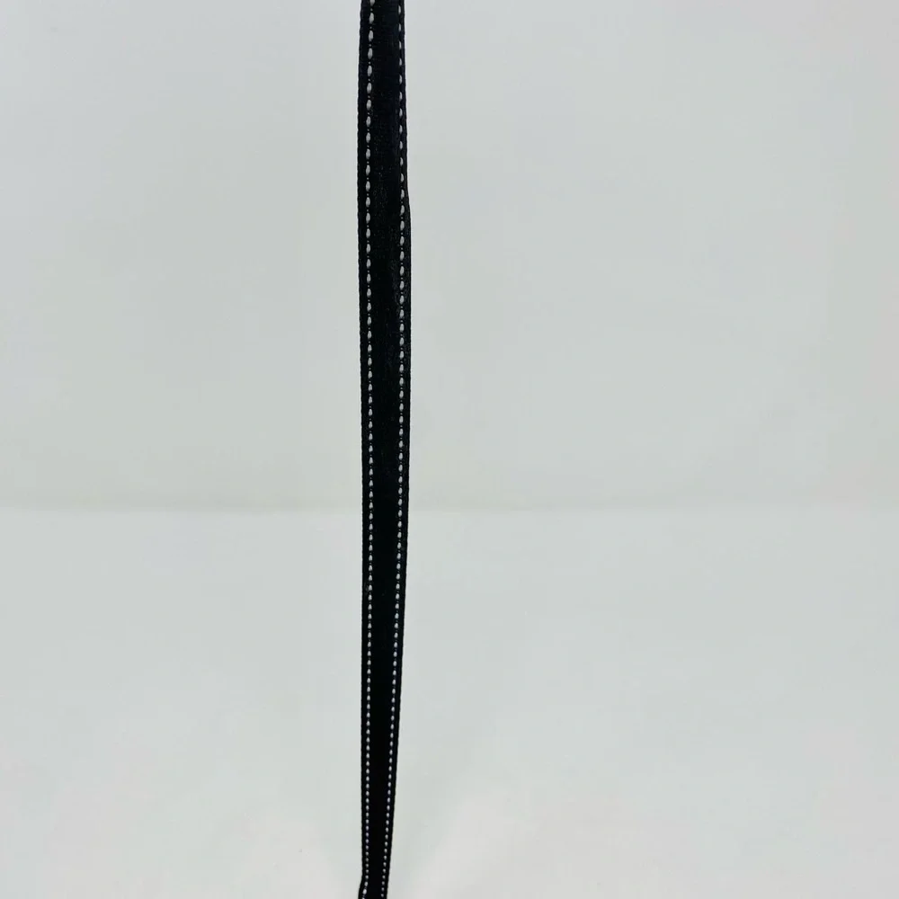 Alcott Black and Gray Retractable Pet Leash